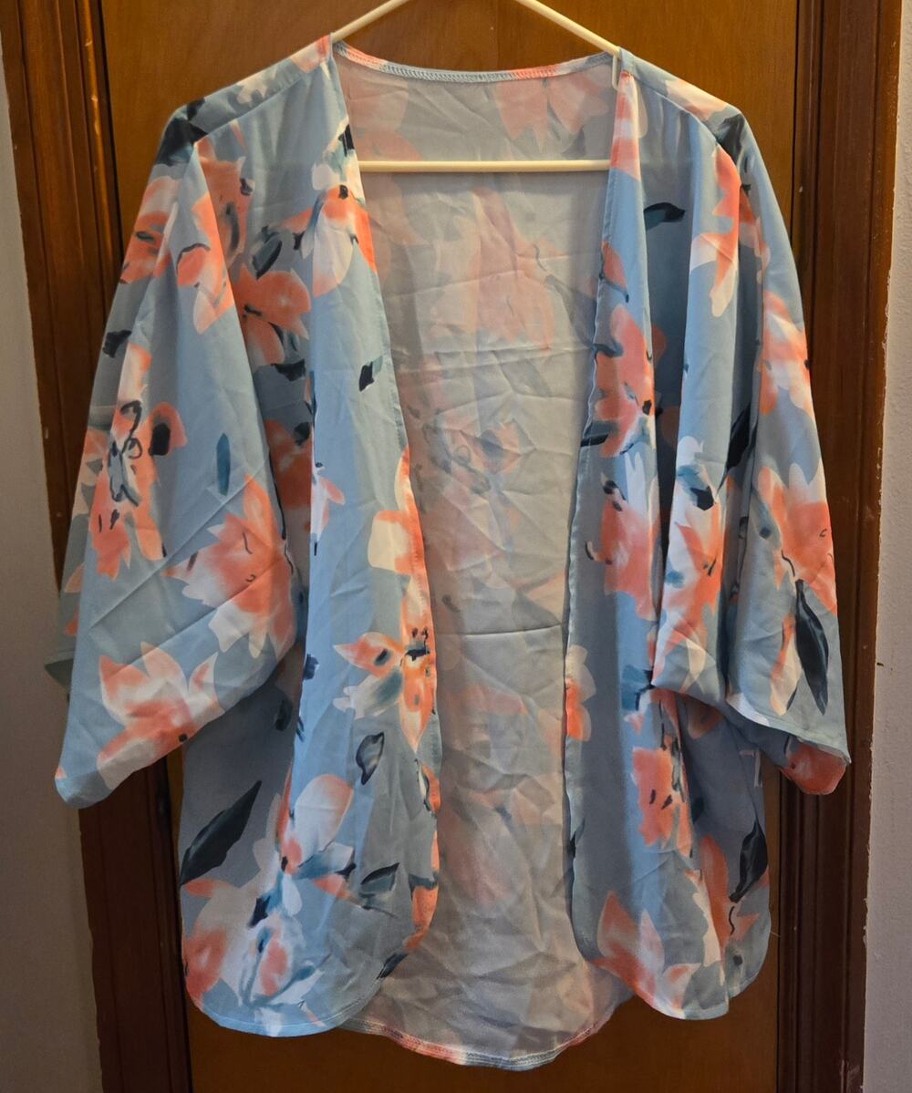 Boho Light Blue Floral Kimono Cover Up Blouse Small